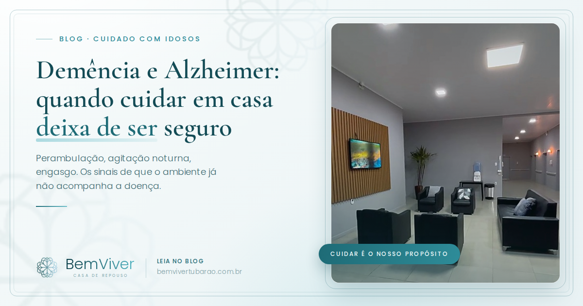 Sala de convivência da Bem Viver com poltronas, televisão e ambiente climatizado